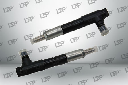 1J550-53000 喷油器总成 久保田