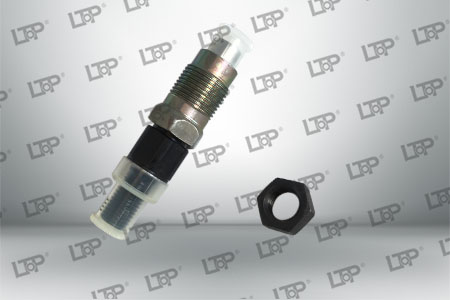 1C010-53000 喷油器 久保田